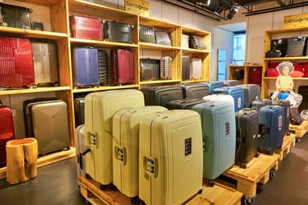 Bash – Snag Black Friday luggage deals: a price-drop shopping strategy