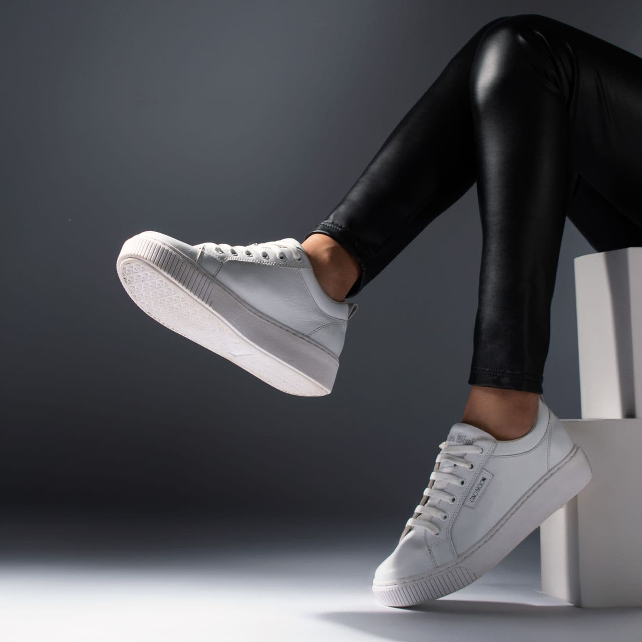 Bash – White sneakers for kids - practical choices for school, play and weekends