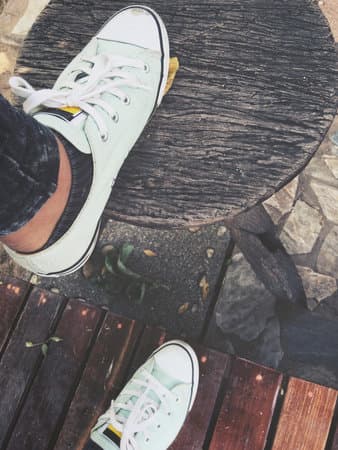 Bash – How to Measure Your Feet Accurately for Women’s Travel Sneakers