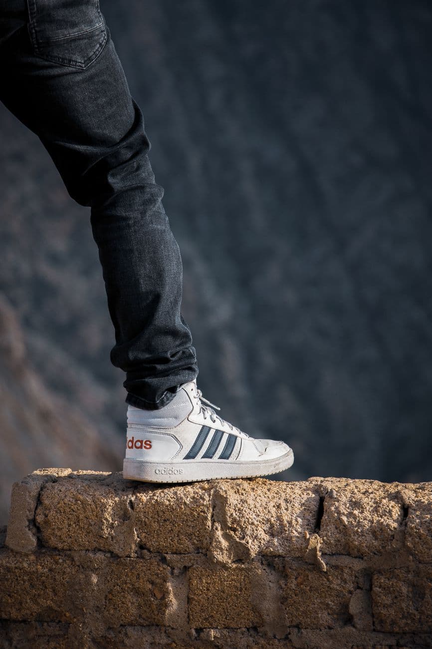 Bash – Adidas sneakers for travel adventures - everyday comfort, built to roam