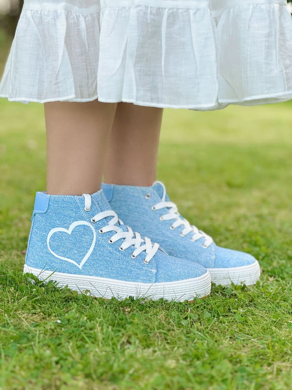 Bash – Luella sneakers for travel adventures: packable, comfortable women’s sneakers