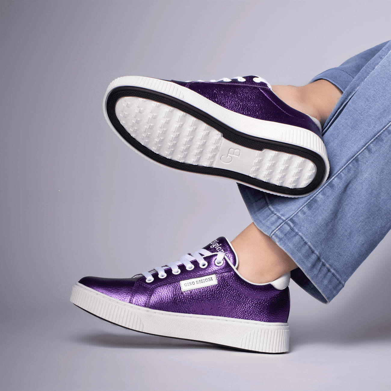 Bash – How to measure sneaker fit for women: step-by-step at-home method