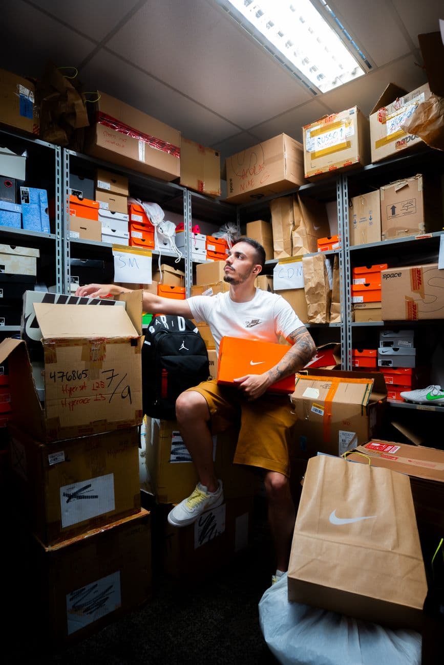 Bash – Packing Jordan sneakers the smart way: care, space-saving and outfit planning