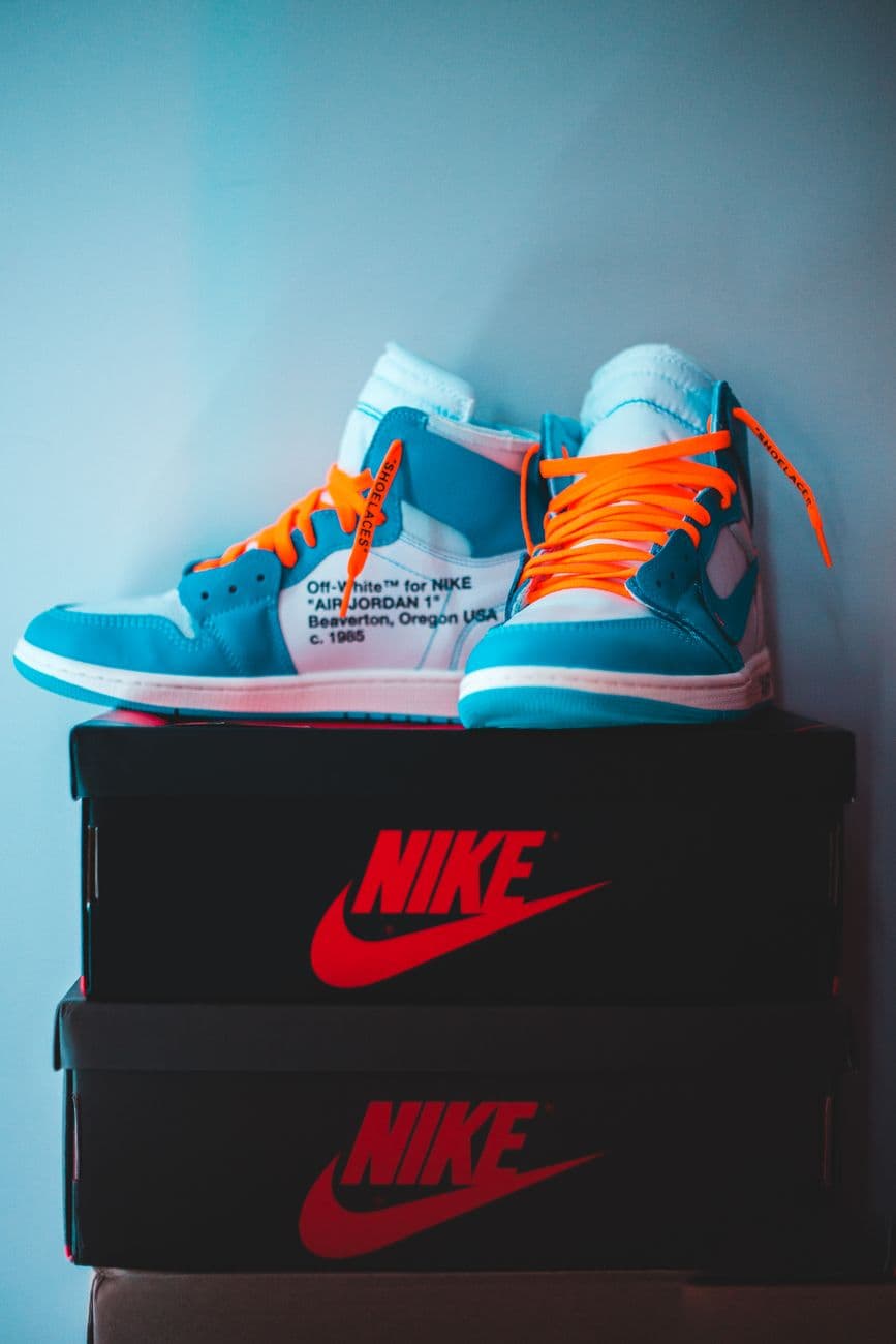 Bash – Sneaker return and delivery info: what to expect when you buy sneakers online