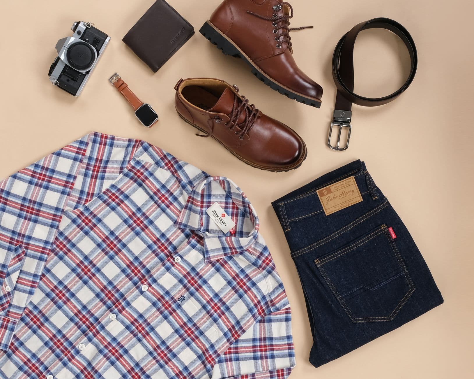 Bash – Smart-casual sneakers for office wear that balance polish and comfort