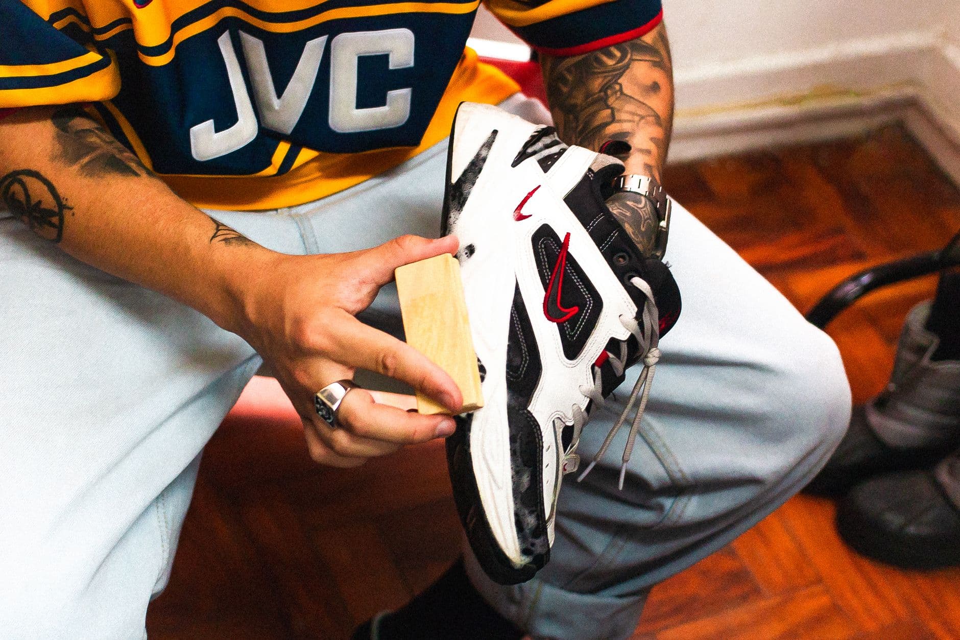 Bash – Sneaker care for leather and nubuck: everyday checks and seasonal routines