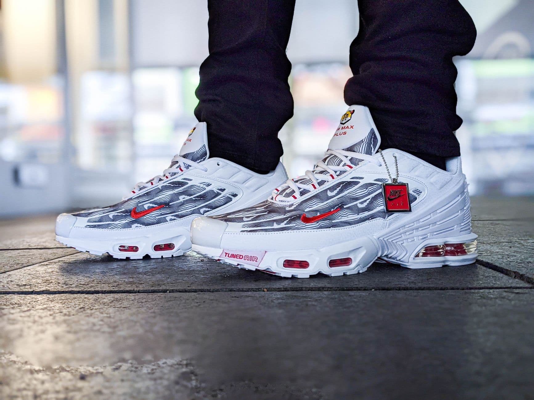 Bash – What to bring when trying on sneakers: a simple checklist for confident fit