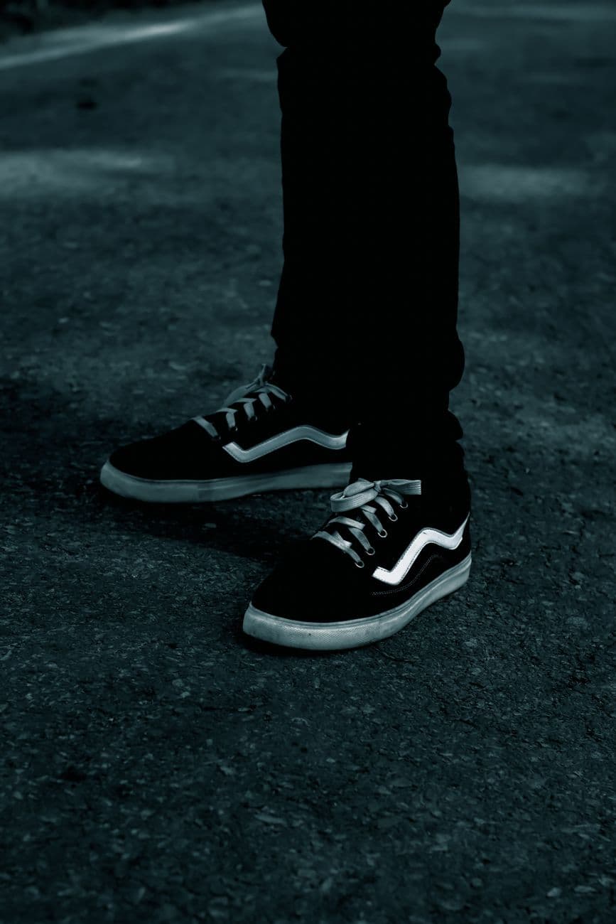 Bash – Redbat men's sneakers for travel - comfortable, compact choices