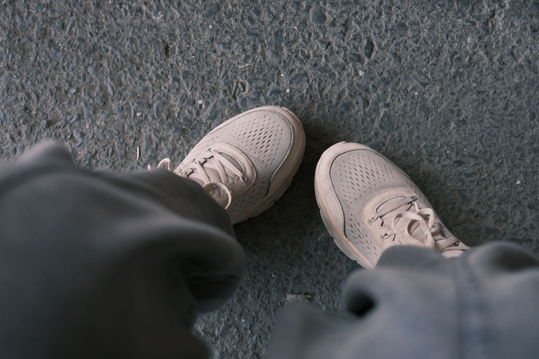 Bash – Skechers sneakers for walking tours - what to pick for European city days