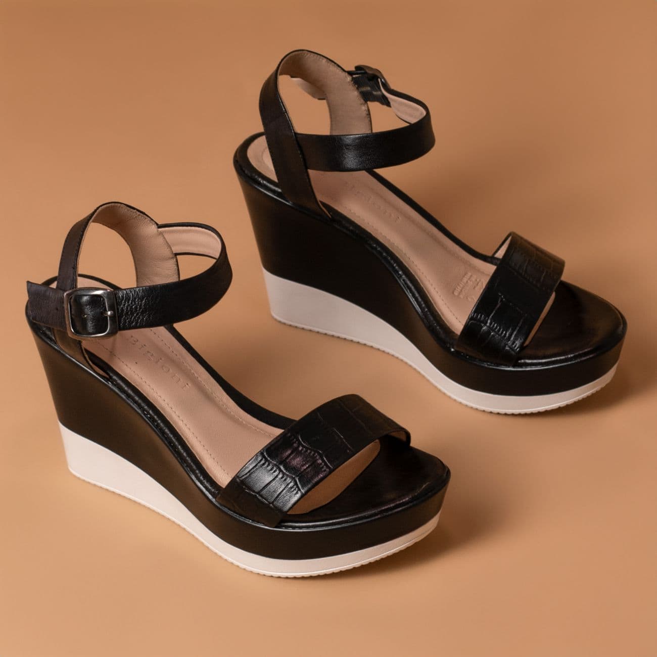 Bash – Fabiani black sneakers: how to choose, style and care them with confidence