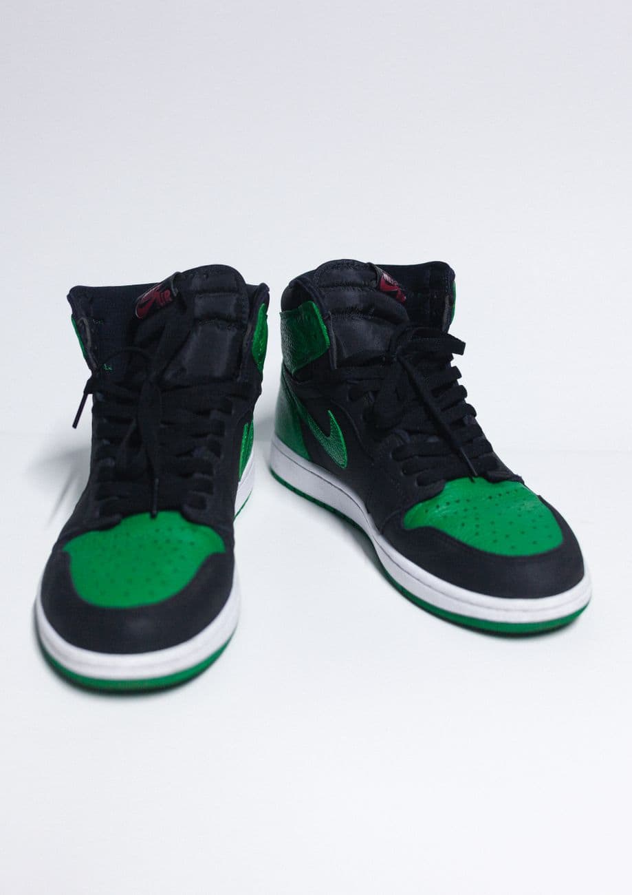 Bash – Comfortable Nike sneakers for women who travel lightly