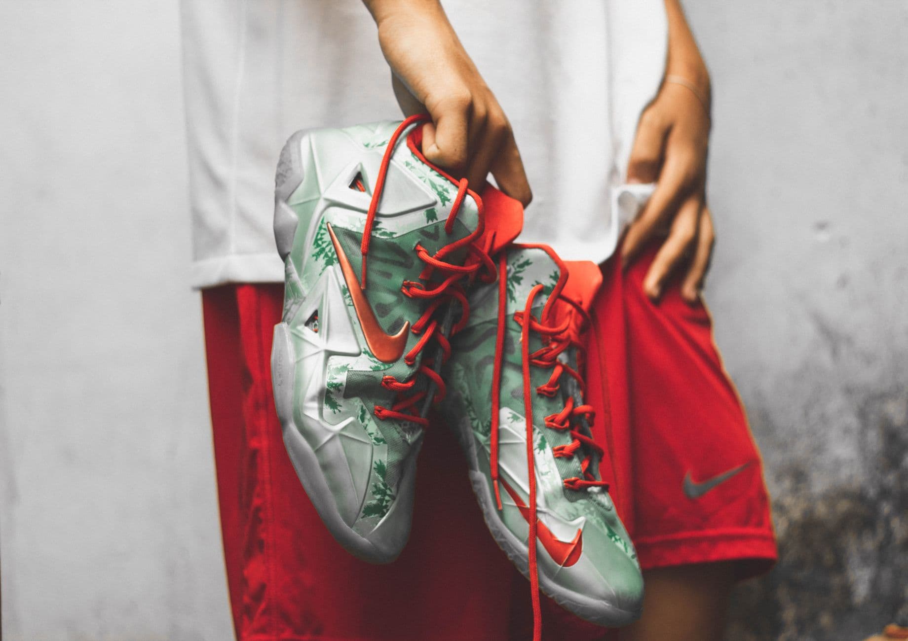 Bash – Nike sneakers for teenage girls - style, fit and picks for school and sport