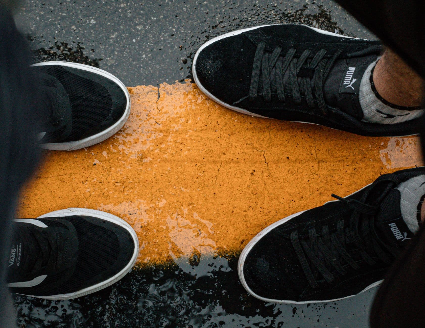 Bash – Black Puma sneakers: timeless black trainers for everyday wear
