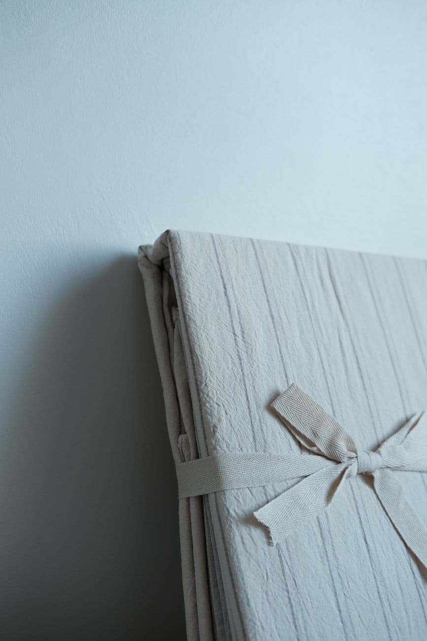 Bash – Sateen vs cotton sheets: thread count, feel and care