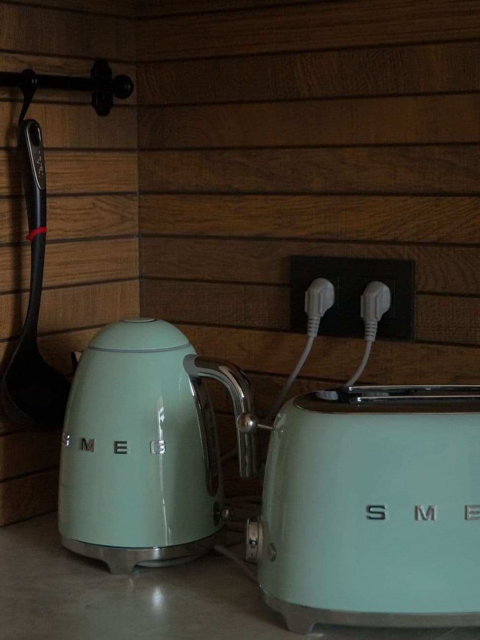 Bash – Kettle and toaster combo: simple, small-kitchen solutions
