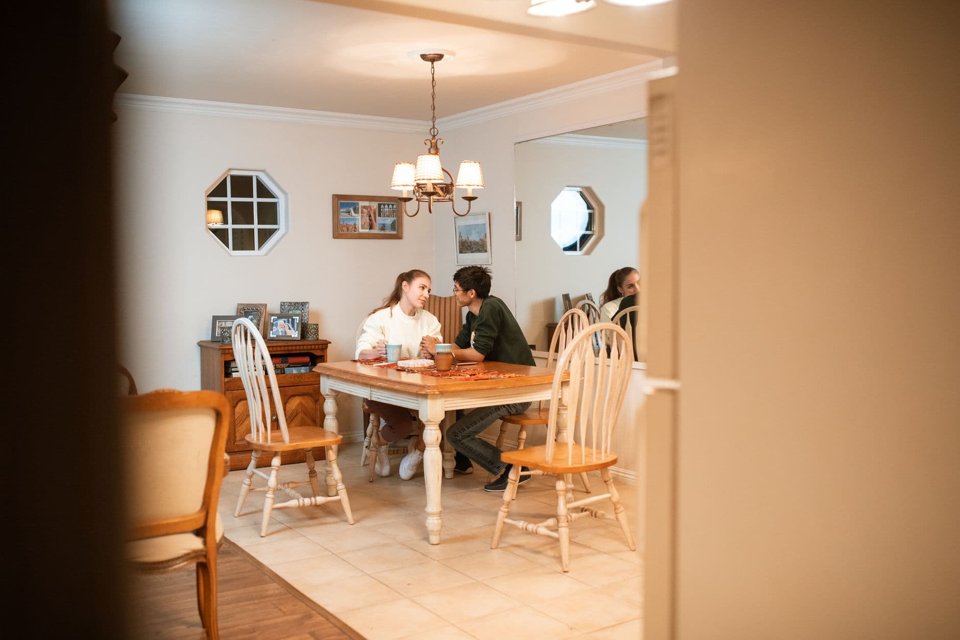Bash – Dining table and chairs: how we choose the right set for your home