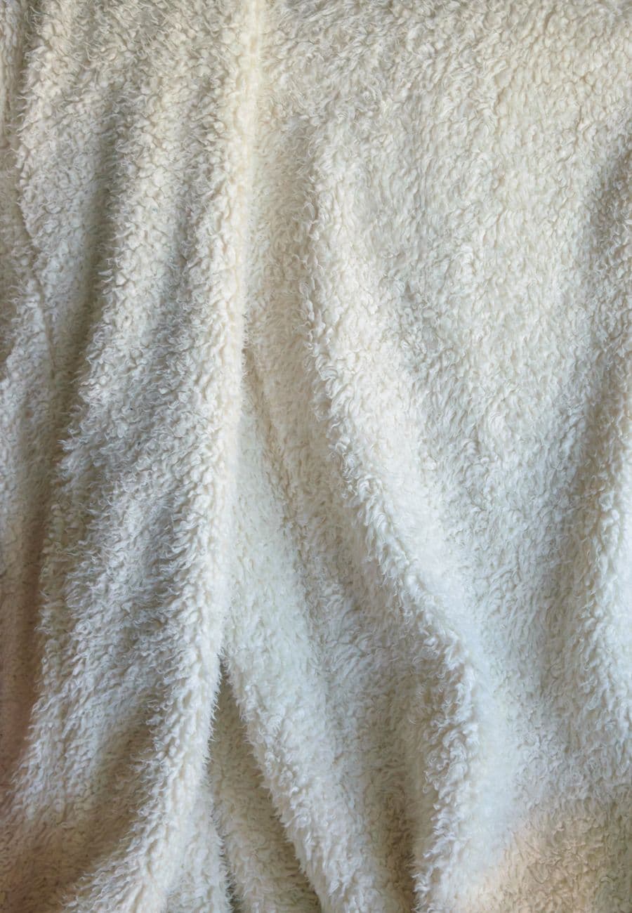 Bash – Fleece blanket: warm, lightweight blankets for South African homes