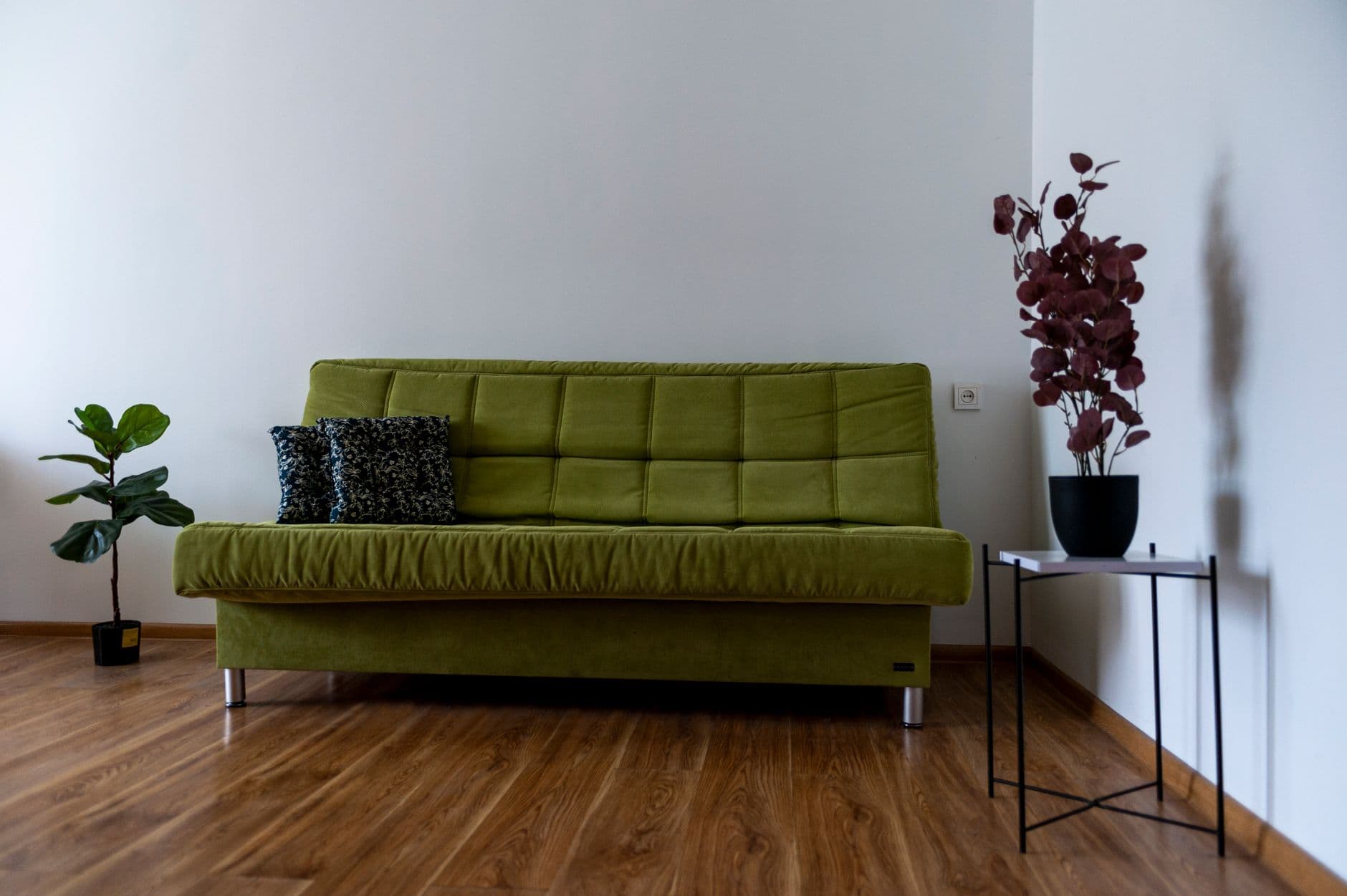 Bash – Olive green couch: a calm, versatile centrepiece for South African homes