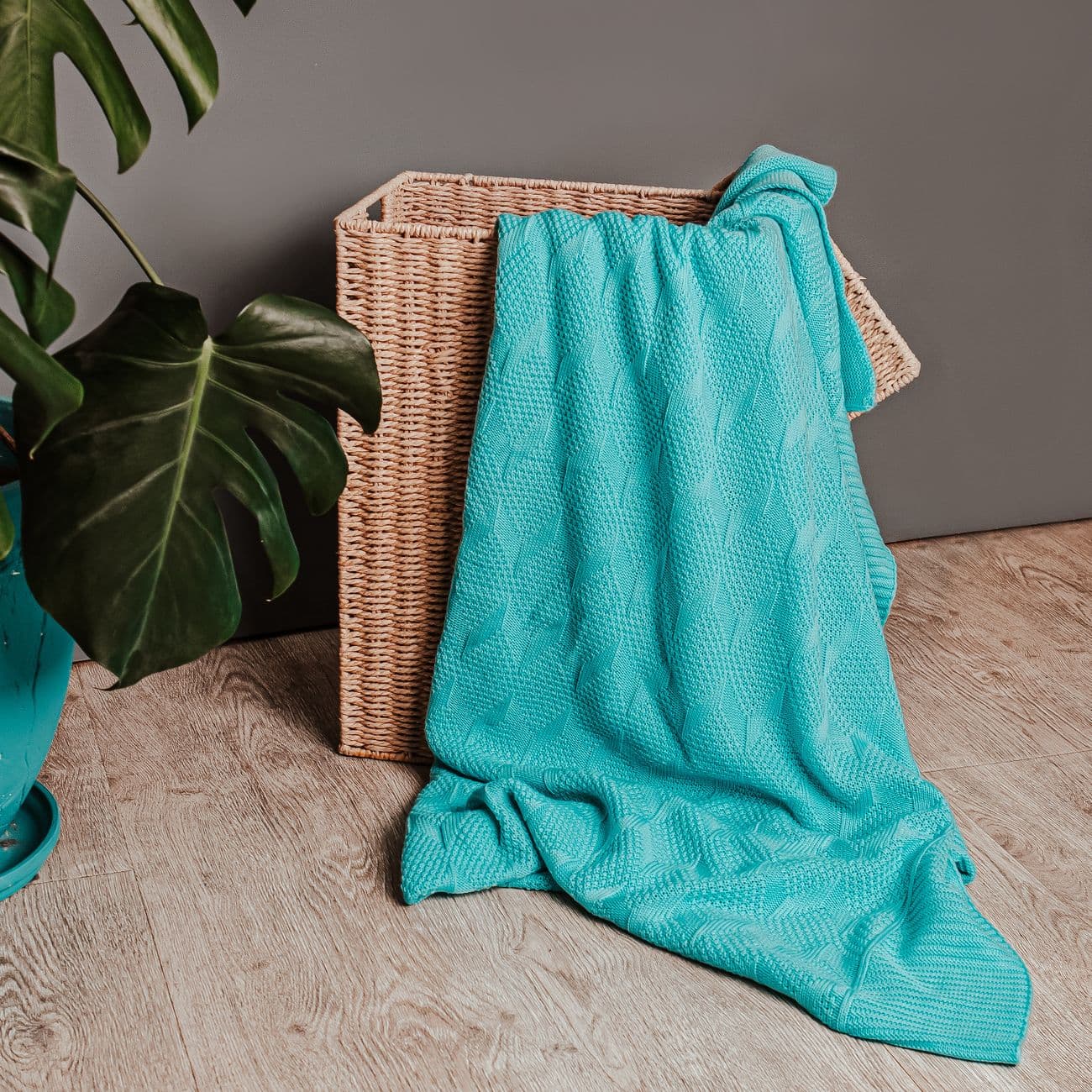 Bash – How to choose throw blankets that feel like home