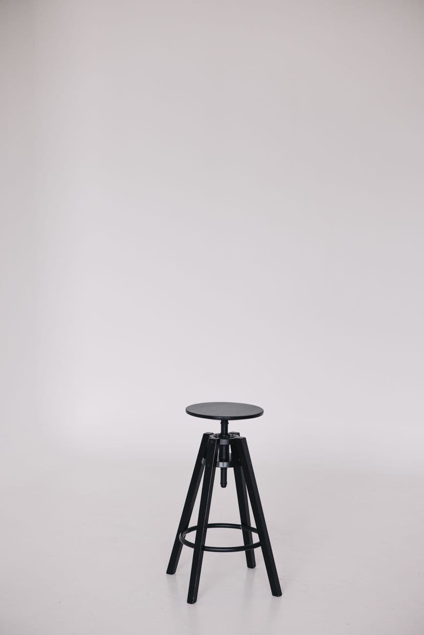 Bash – How to choose the right ottoman stool for your home