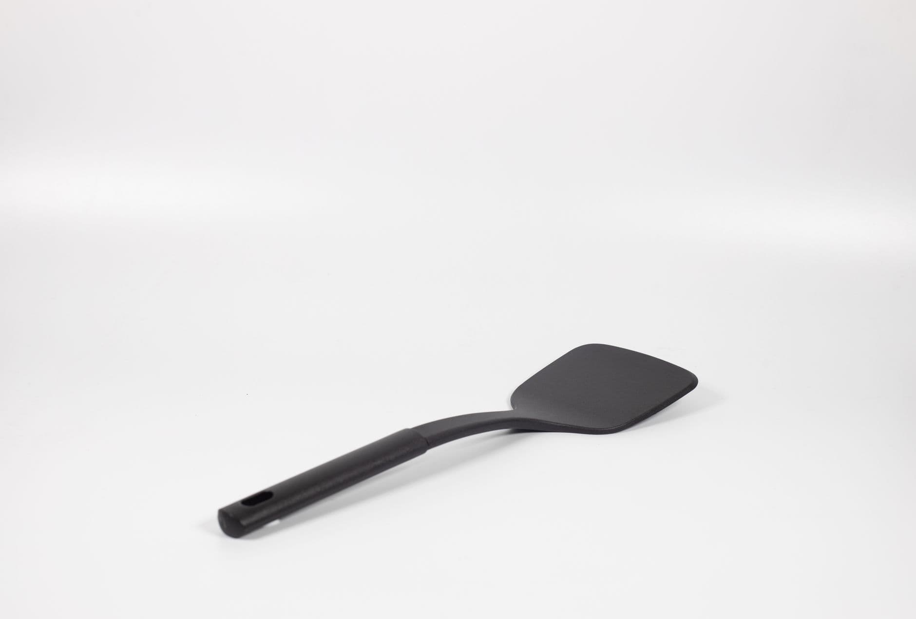 Bash – Kitchen essentials and cookware: what to keep for a practical South African kitchen
